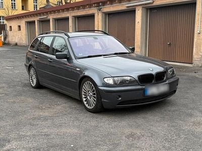 Gebraucht BMW 325 Basis 192 PS (141 kW) 2002 Grau Kombi