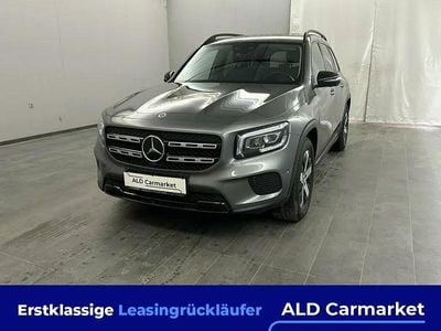 Mercedes GLB220