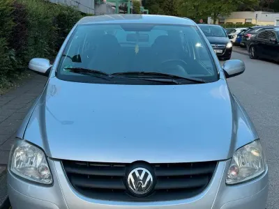 Używany VW Fox 54 KM (39 kW) 2010 Srebrny Hatchback