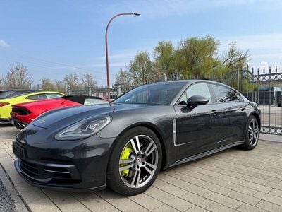 Porsche Panamera 4