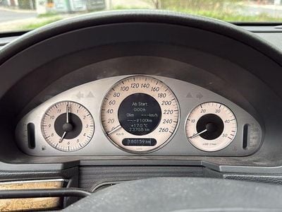 Gebraucht Mercedes E280 Avantgarde 190 PS (139 kW) 2005 Schwarz Kombi
