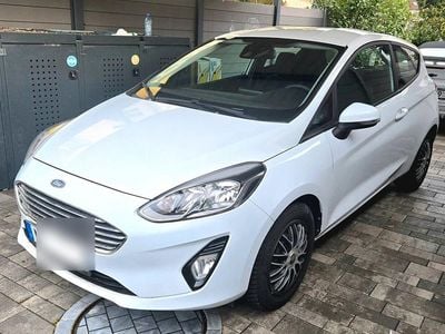 Gebraucht Ford Fiesta 71 PS (52 kW) 2017 Weiß Kleinwagen