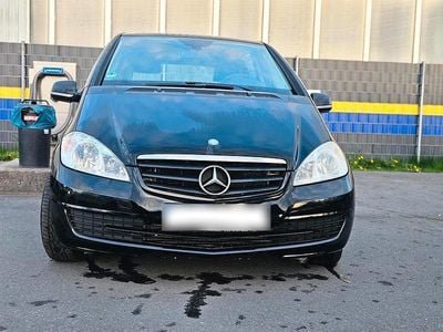 Second-hand Mercedes A180 109 CP (80 kW) 2008 Negru Berlinǎ