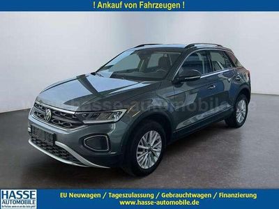 Second-hand VW T-Roc Life 150 CP (110 kW) 2023 Gri SUV