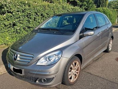 Mercedes B180