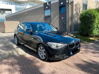 Gebraucht BMW 116 2012 Schwarz Kleinwagen