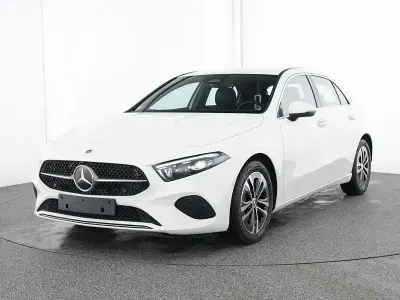 Second-hand Mercedes A200 Progressive 163 CP (119 kW) 2025 Andere