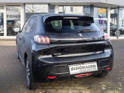 Second-hand Peugeot 208 Allure 101 CP (74 kW) 2024 Negru Hatchback