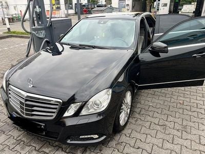 Gebraucht Mercedes E350 Avantgarde 231 PS (169 kW) 2009 Schwarz Limousine