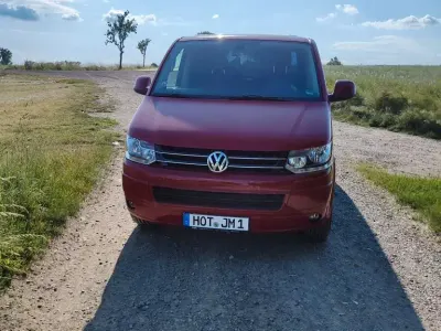 Gebraucht VW Multivan 179 PS (131 kW) 2010 Rot Van / Kleinbus