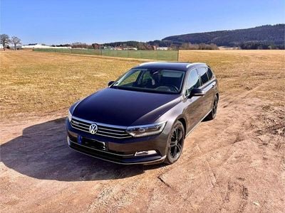 Gebraucht VW Passat Highline 239 PS (175 kW) 2018 Grau Kombi