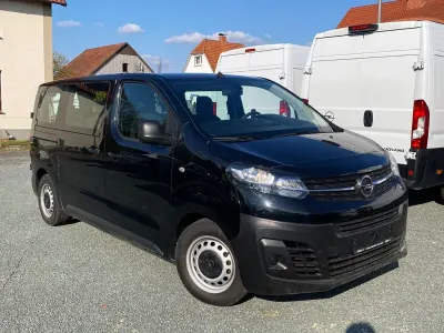 Gebraucht Opel Vivaro-e Combi Basis 144 PS (105 kW) 2022 Schwarz Van / Kleinbus