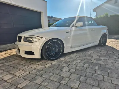 Gebraucht BMW 135 Cabriolet 306 PS (225 kW) 2011 Weiß Cabrio
