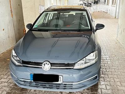 Gebraucht VW Golf VII 150 PS (110 kW) 2020 Grau Kombi