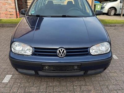 Gebraucht VW Golf IV 105 PS (77 kW) 2001 Blau Kleinwagen