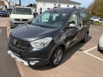 Usata Dacia Dokker Stepway 131 CV (96 kW) 2019 Grigio Monovolume