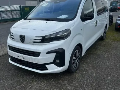 Gebraucht Peugeot Traveller Active 177 PS (130 kW) 2026 Weiß Van / Kleinbus
