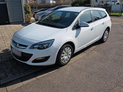 Begagnad Opel Astra 115 HK (84 kW) 2015 Vit Kombi