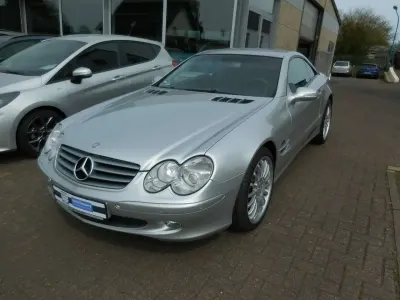 Gebraucht Mercedes SL500 306 PS (225 kW) 2002 Brillantsilber  metalliclack Cabrio