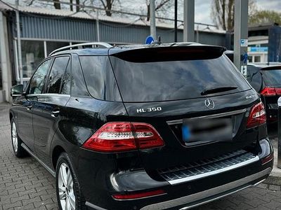 Gebraucht Mercedes ML350 AMG line 258 PS (189 kW) 2012 Schwarz SUV