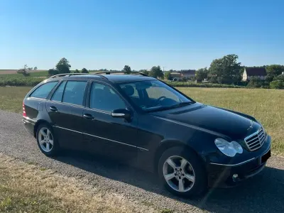 Gebraucht Mercedes C180 143 PS (105 kW) 2005 Schwarz Kombi