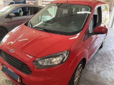 gebraucht Ford Tourneo Courier 1.0 EcoBoost 74kW Trend