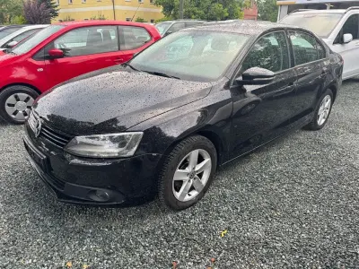 Gebraucht VW Jetta Comfortline 105 PS (77 kW) 2011 Schwarz Limousine
