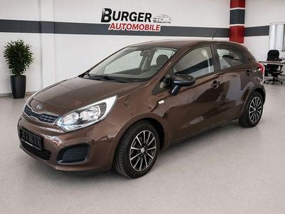 Second-hand Kia Rio Attract 86 CP (63 kW) 2012 Maro Berlinǎ