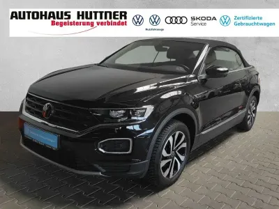 Gebraucht VW T-Roc Cabriolet Active 150 PS (110 kW) 2021 Deep black perleffekt (metallic) Cabrio