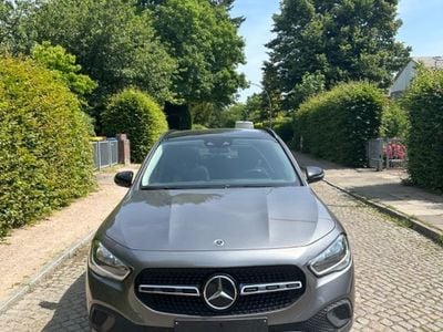 Mercedes GLA250