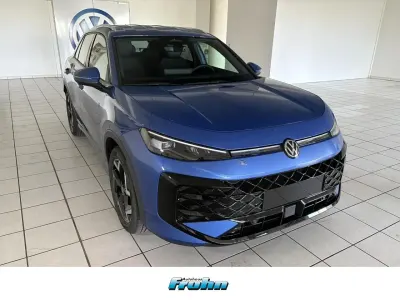 Nouă VW T-Roc R-line 150 CP (110 kW) 2026 Albastru SUV