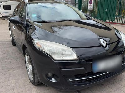 Gebraucht Renault Mégane GrandTour 136 PS (100 kW) 2011 Schwarz Kombi