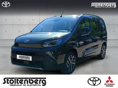 Neu Toyota Proace Verso City 131 PS (96 kW) 2026 Backpacker chaki (gruen) Kombi