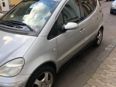 Gebraucht Mercedes A190 125 PS (91 kW) 2002 Silber Kleinwagen