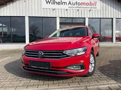 Gebraucht VW Passat Business 122 PS (89 kW) 2023 Tornadorot Kombi