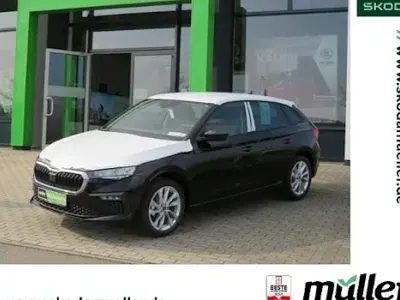 Nuova Skoda Scala Essence 116 CV (85 kW) 2025 Nero Utilitaria