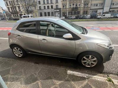 gebraucht Mazda 2 sehr gepflegt