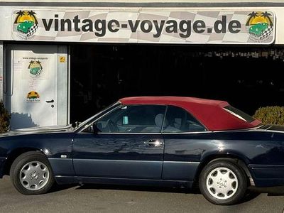 Blau Gebraucht 1997 Mercedes 200 Cabrio | 19.900 €