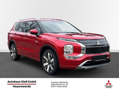 Neu Mitsubishi Outlander P-HEV Top 306 PS (225 kW) 2025 Rot SUV