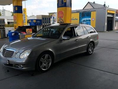 Mercedes E280