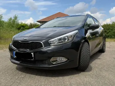 Gebraucht Kia Ceed Sportswagon Platinum 135 PS (99 kW) 2015 Schwarz Kombi