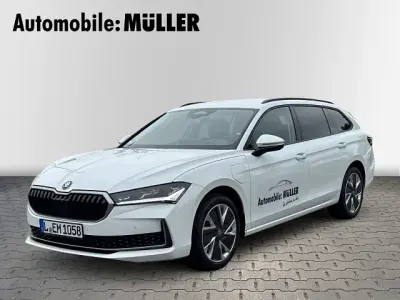 Gebraucht Skoda Superb Selection 204 PS (150 kW) 2026 Weiss Kombi