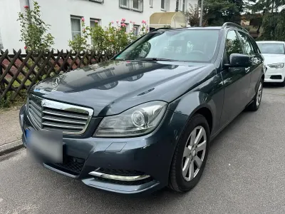 Gebraucht Mercedes C220 170 PS (125 kW) 2014 Grau Kombi