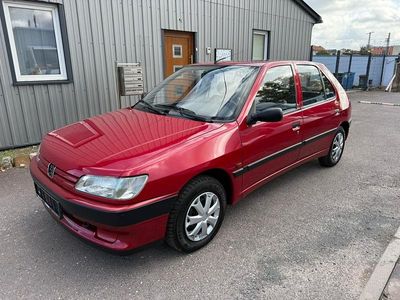 Peugeot 306