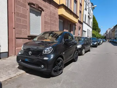 Gebraucht Smart ForTwo Coupé 90 PS (66 kW) 2015 Schwarz Coupé