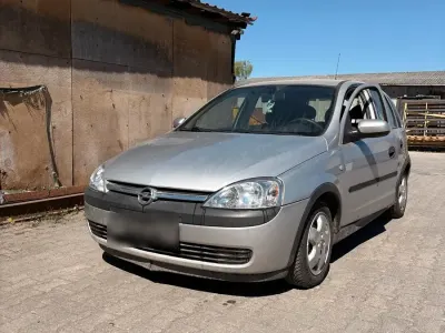 Gebraucht Opel Corsa 75 PS (55 kW) 2002 Kleinwagen