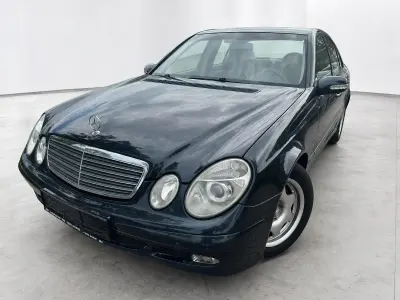 Gebraucht Mercedes E200 122 PS (89 kW) 2004 Schwarz Limousine