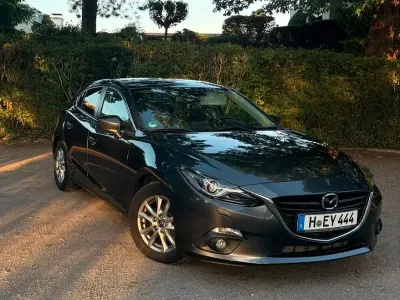 Gebraucht Mazda 3 Center-Line 150 PS (110 kW) 2015 Grau Limousine
