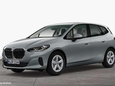 Skyscraper grau Gebraucht 2025 BMW 220 Active Tourer Sport Line Van / Kleinbus | 31.910 €