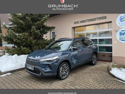 Neu Toyota Corolla Cross Style 178 PS (130 kW) 2025 3u5 emotional red metallic SUV